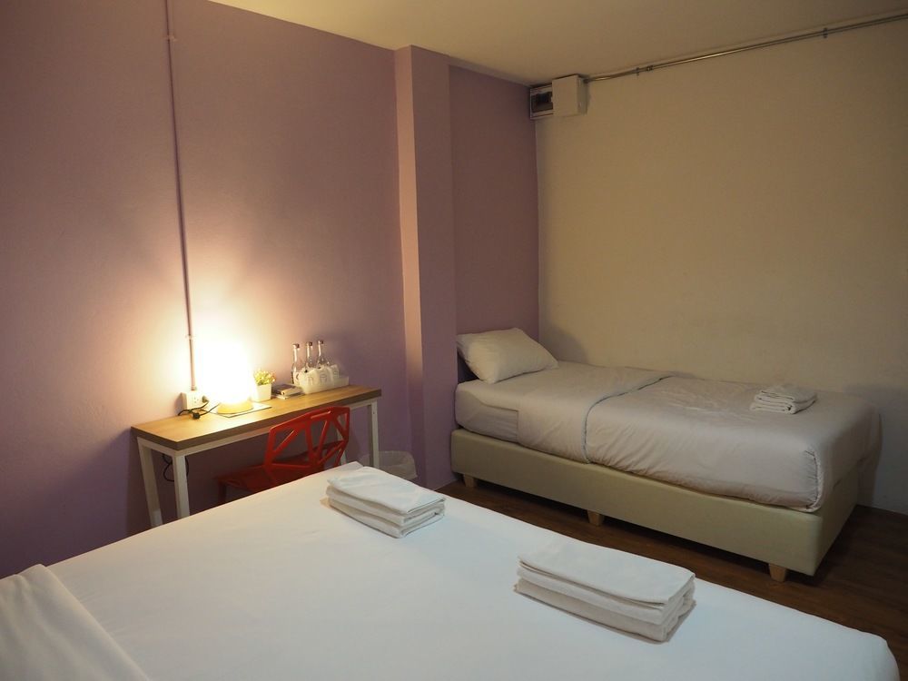 63 Bangkok Hotel Экстерьер фото