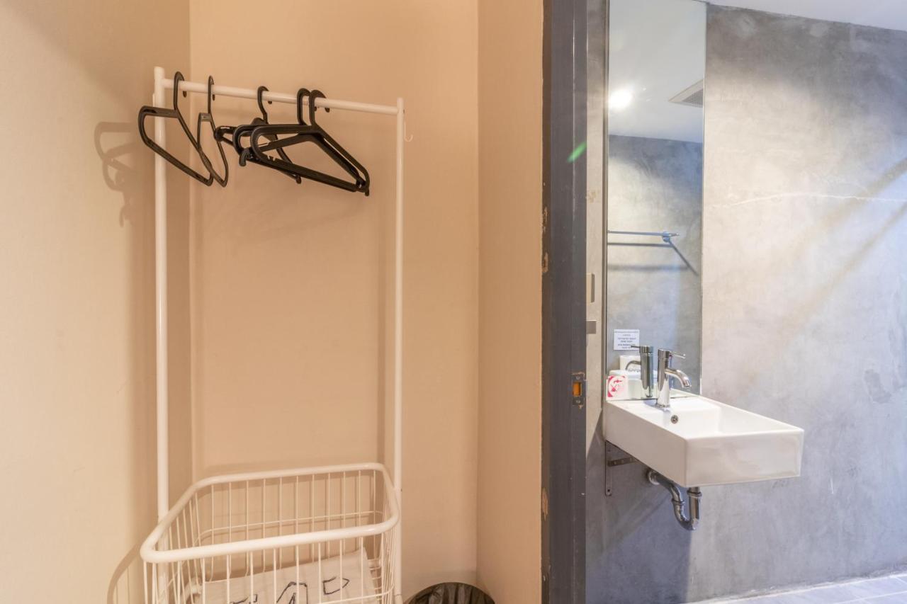 63 Bangkok Hotel Экстерьер фото